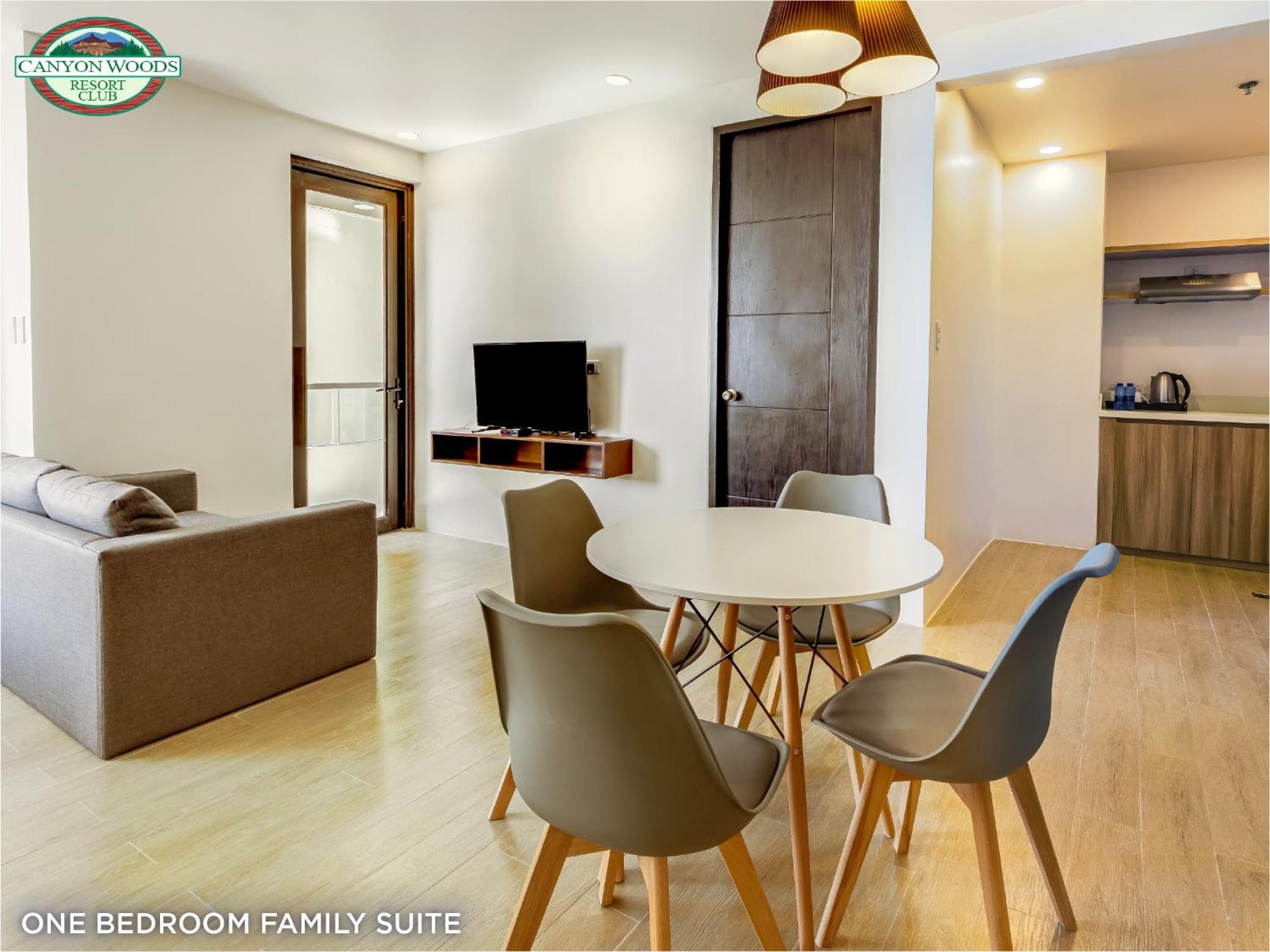 Canyon Woods Resort Club Tagaytay タガイタイ エクステリア 写真