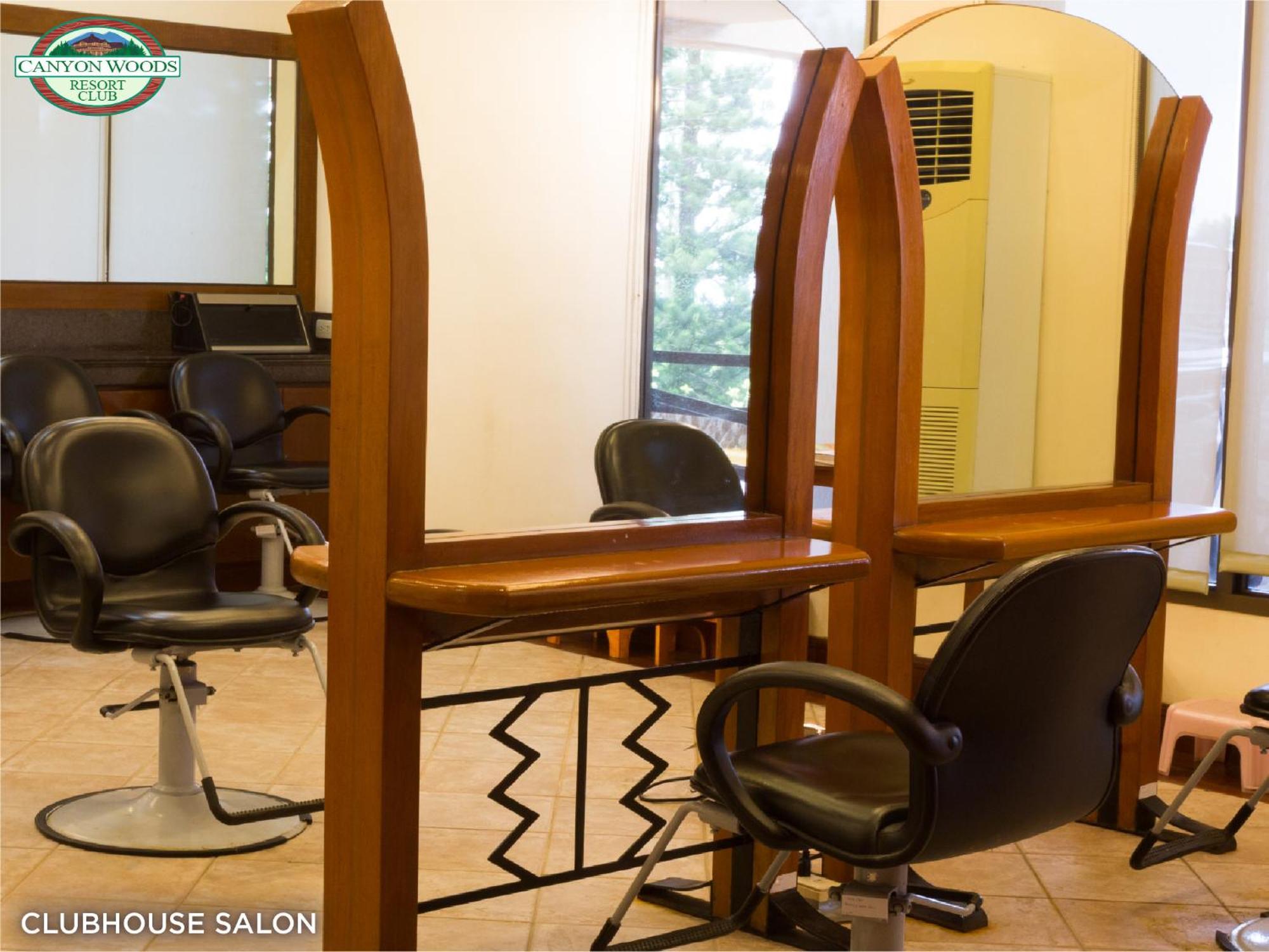 Canyon Woods Resort Club Tagaytay タガイタイ エクステリア 写真