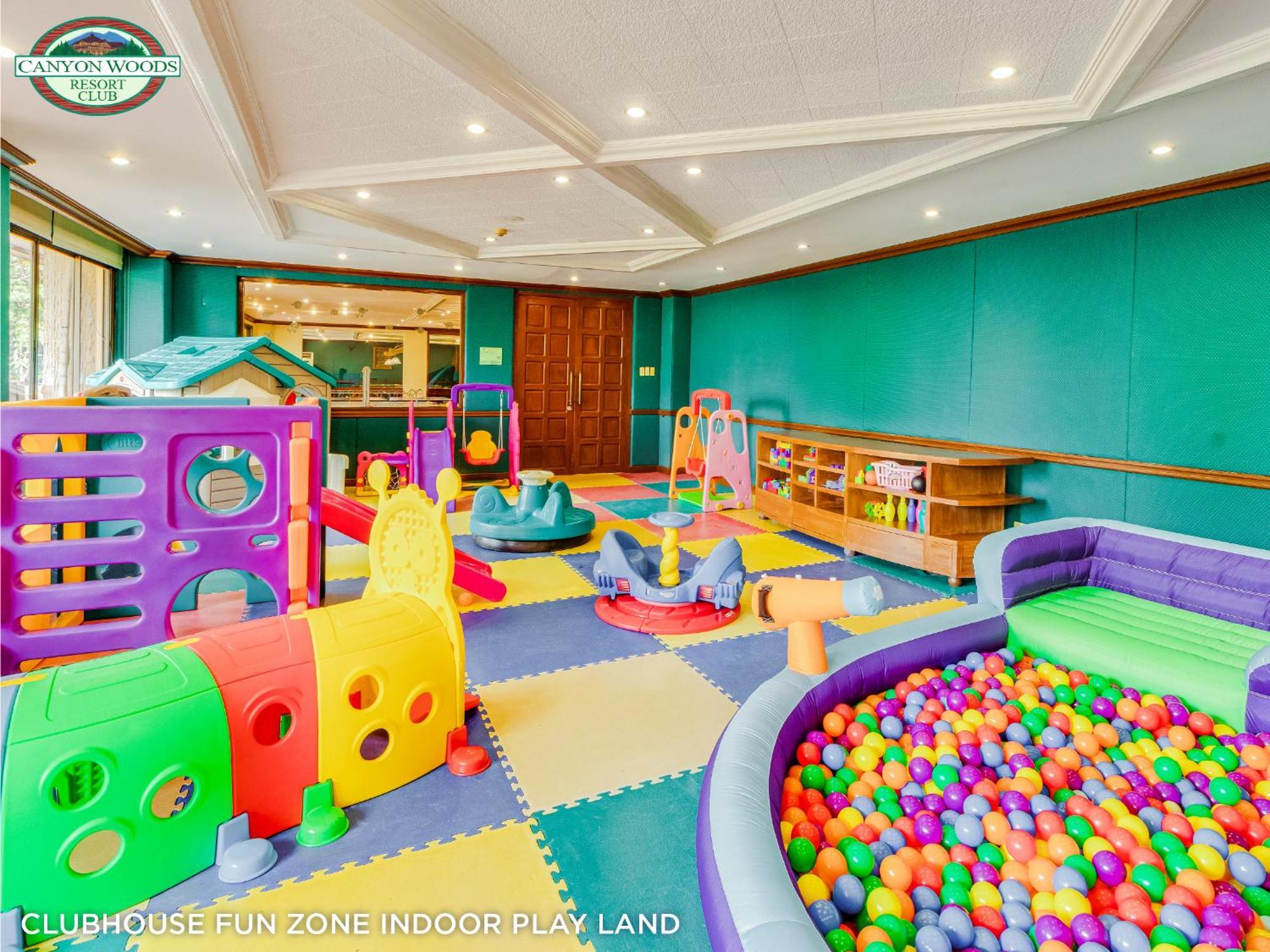 Canyon Woods Resort Club Tagaytay タガイタイ エクステリア 写真